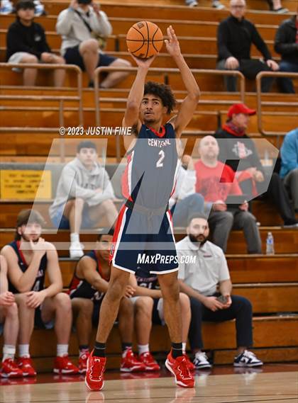 Thumbnail 1 in Centennial vs. O'Dea (Torrey Pines Holiday Classic) photogallery.