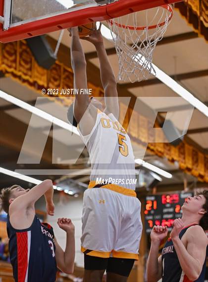 Thumbnail 3 in Centennial vs. O'Dea (Torrey Pines Holiday Classic) photogallery.