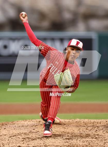 Thumbnail 2 in Fullerton vs. Villa Park photogallery.