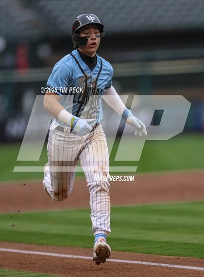 Thumbnail 2 in Fullerton vs. Villa Park photogallery.