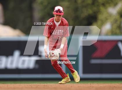 Thumbnail 3 in Fullerton vs. Villa Park photogallery.