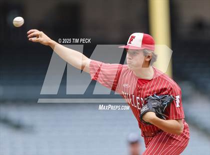 Thumbnail 1 in Fullerton vs. Villa Park photogallery.