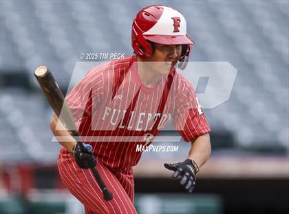 Thumbnail 1 in Fullerton vs. Villa Park photogallery.