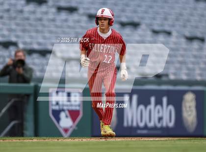 Thumbnail 1 in Fullerton vs. Villa Park photogallery.