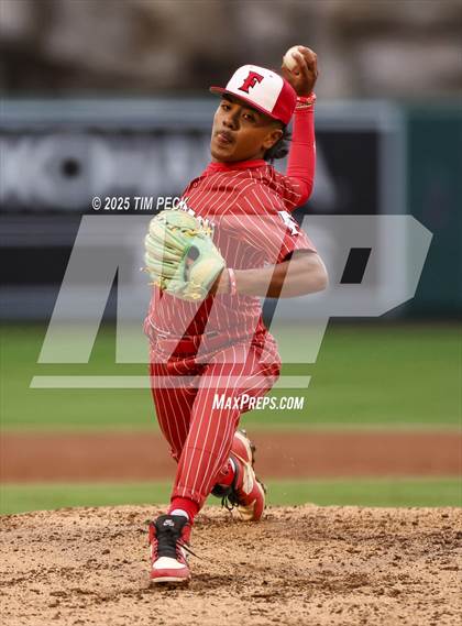 Thumbnail 1 in Fullerton vs. Villa Park photogallery.
