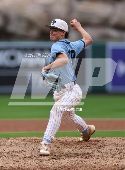 Thumbnail 1 in Fullerton vs. Villa Park photogallery.