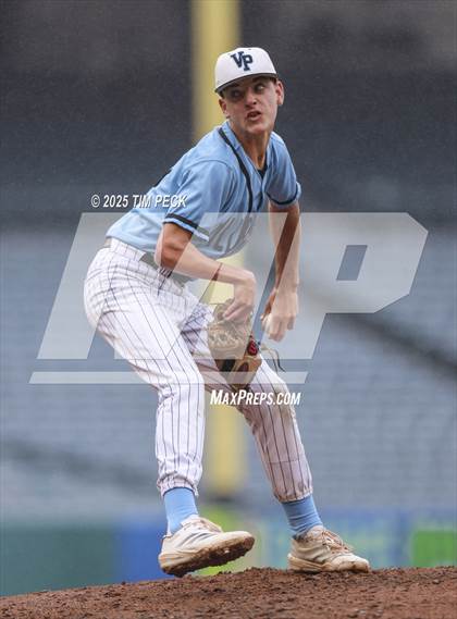 Thumbnail 2 in Fullerton vs. Villa Park photogallery.