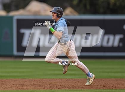 Thumbnail 3 in Fullerton vs. Villa Park photogallery.