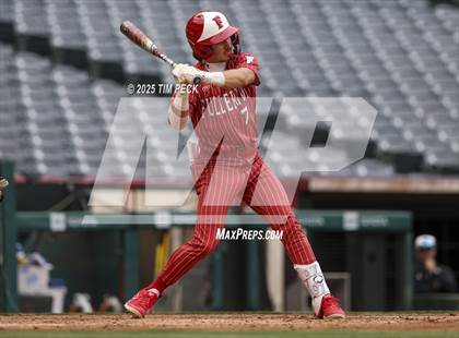 Thumbnail 1 in Fullerton vs. Villa Park photogallery.