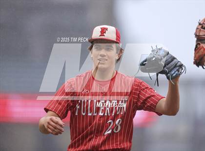 Thumbnail 3 in Fullerton vs. Villa Park photogallery.