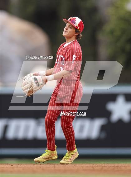 Thumbnail 2 in Fullerton vs. Villa Park photogallery.