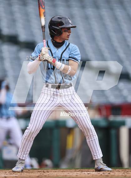 Thumbnail 1 in Fullerton vs. Villa Park photogallery.