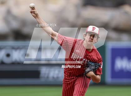 Thumbnail 2 in Fullerton vs. Villa Park photogallery.