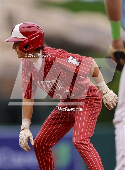 Thumbnail 3 in Fullerton vs. Villa Park photogallery.