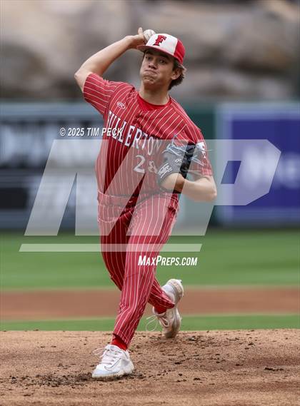 Thumbnail 1 in Fullerton vs. Villa Park photogallery.