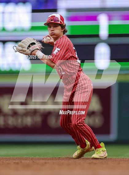 Thumbnail 3 in Fullerton vs. Villa Park photogallery.