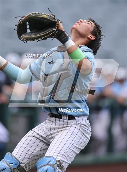 Thumbnail 1 in Fullerton vs. Villa Park photogallery.