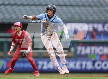 Thumbnail 1 in Fullerton vs. Villa Park photogallery.