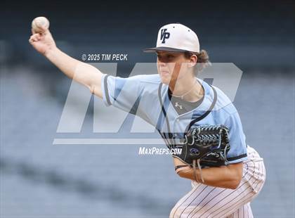 Thumbnail 2 in Fullerton vs. Villa Park photogallery.
