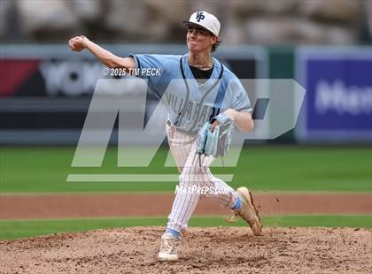 Thumbnail 3 in Fullerton vs. Villa Park photogallery.