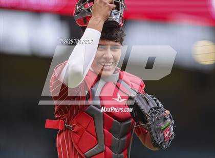 Thumbnail 3 in Fullerton vs. Villa Park photogallery.