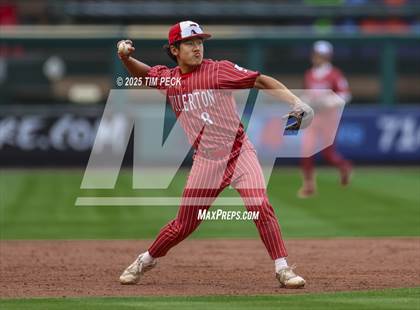 Thumbnail 3 in Fullerton vs. Villa Park photogallery.