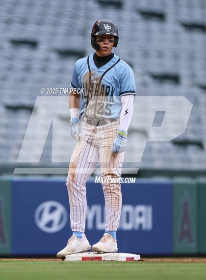 Thumbnail 2 in Fullerton vs. Villa Park photogallery.