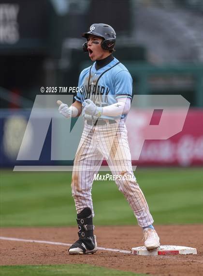 Thumbnail 1 in Fullerton vs. Villa Park photogallery.