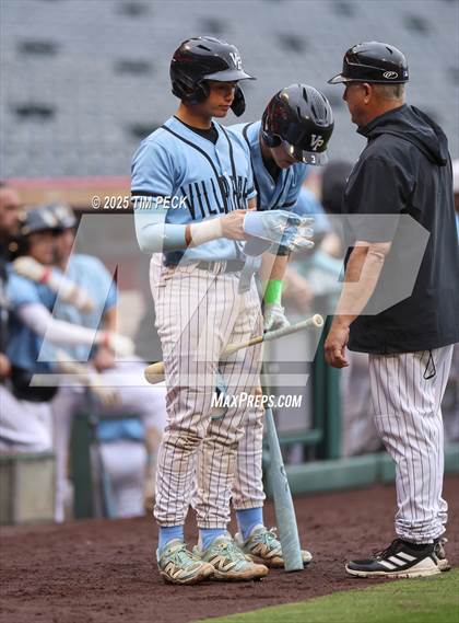 Thumbnail 3 in Fullerton vs. Villa Park photogallery.