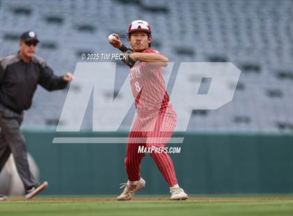 Thumbnail 1 in Fullerton vs. Villa Park photogallery.