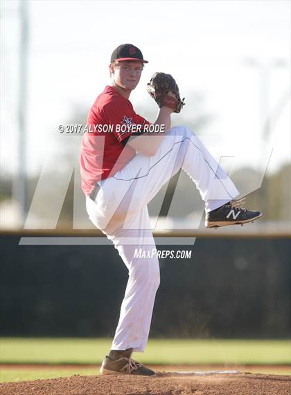 Thumbnail 2 in Lufkin vs. St. John's photogallery.