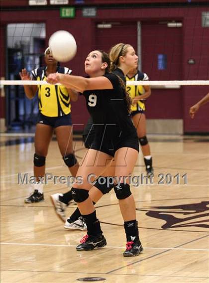 Thumbnail 1 in Woodcreek vs. Inderkum photogallery.