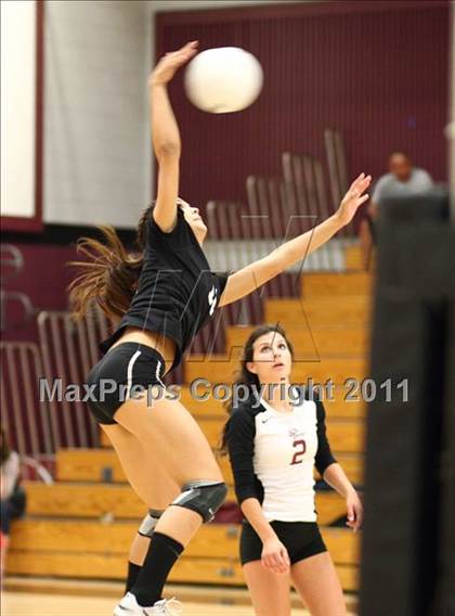 Thumbnail 3 in Woodcreek vs. Inderkum photogallery.