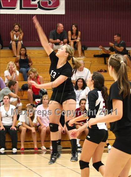 Thumbnail 3 in Woodcreek vs. Inderkum photogallery.