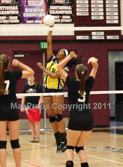 Thumbnail 2 in Woodcreek vs. Inderkum photogallery.
