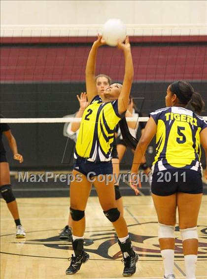 Thumbnail 2 in Woodcreek vs. Inderkum photogallery.
