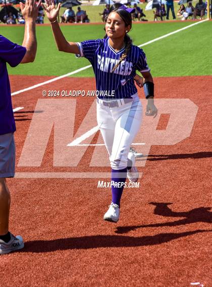 Thumbnail 1 in Guyer vs. Weslaco (UIL 6A Softball Semifinal) photogallery.