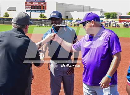Thumbnail 2 in Guyer vs. Weslaco (UIL 6A Softball Semifinal) photogallery.
