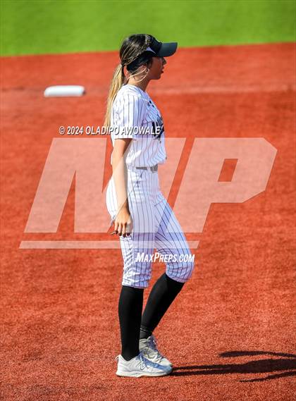 Thumbnail 1 in Guyer vs. Weslaco (UIL 6A Softball Semifinal) photogallery.