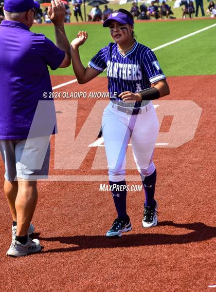 Thumbnail 1 in Guyer vs. Weslaco (UIL 6A Softball Semifinal) photogallery.