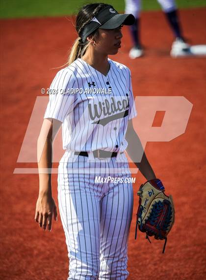 Thumbnail 3 in Guyer vs. Weslaco (UIL 6A Softball Semifinal) photogallery.
