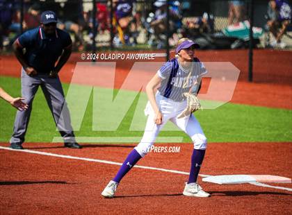 Thumbnail 3 in Guyer vs. Weslaco (UIL 6A Softball Semifinal) photogallery.
