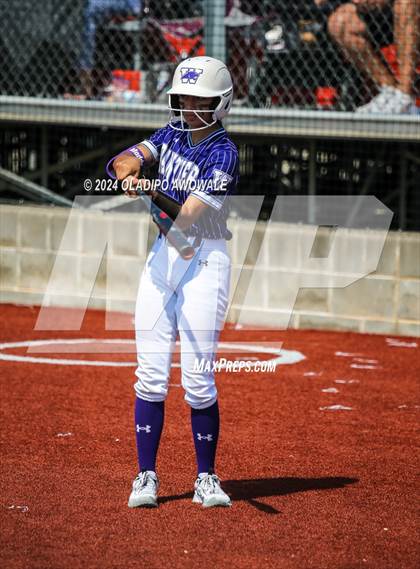 Thumbnail 3 in Guyer vs. Weslaco (UIL 6A Softball Semifinal) photogallery.