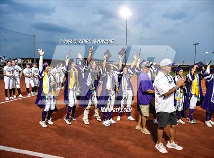 Thumbnail 3 in Guyer vs. Weslaco (UIL 6A Softball Semifinal) photogallery.