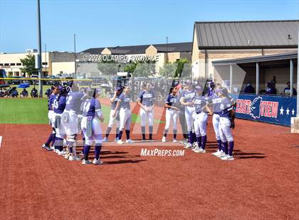 Thumbnail 1 in Guyer vs. Weslaco (UIL 6A Softball Semifinal) photogallery.