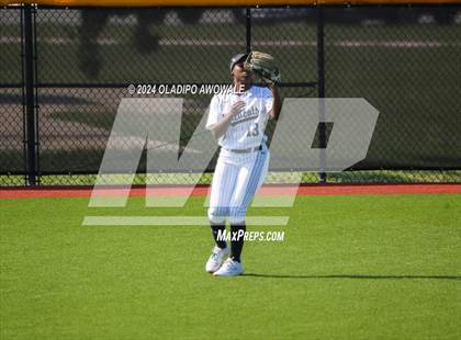 Thumbnail 1 in Guyer vs. Weslaco (UIL 6A Softball Semifinal) photogallery.