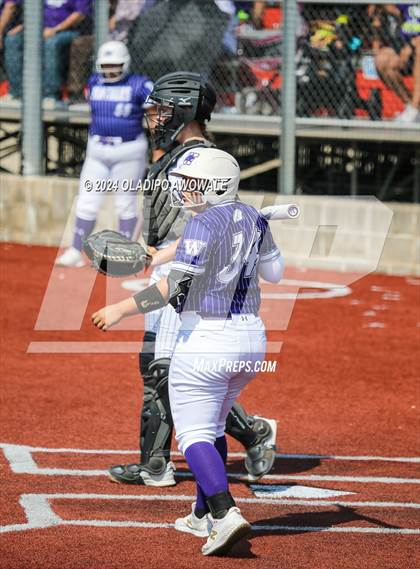 Thumbnail 3 in Guyer vs. Weslaco (UIL 6A Softball Semifinal) photogallery.