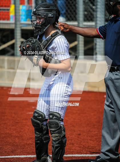 Thumbnail 2 in Guyer vs. Weslaco (UIL 6A Softball Semifinal) photogallery.