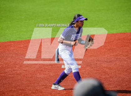 Thumbnail 3 in Guyer vs. Weslaco (UIL 6A Softball Semifinal) photogallery.