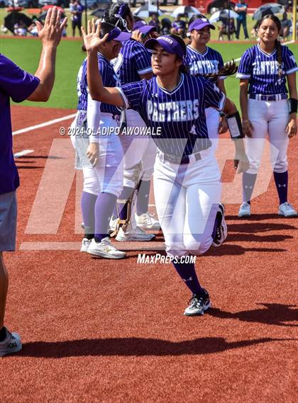 Thumbnail 1 in Guyer vs. Weslaco (UIL 6A Softball Semifinal) photogallery.